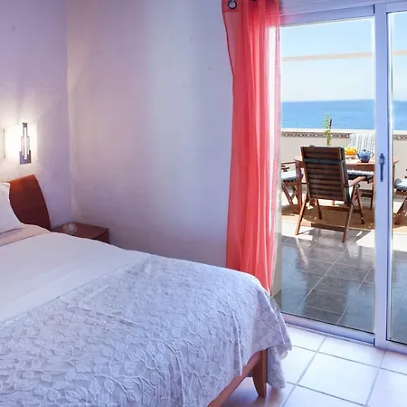Apartment Beachfront In Paradise