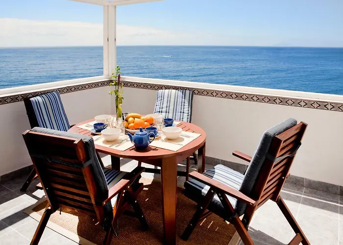 Beachfront In Paradise Apartment *