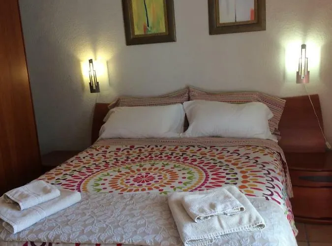 Beachfront In Paradise *