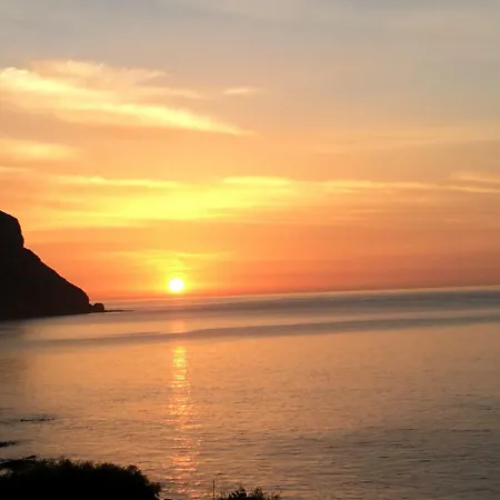 Beachfront In Paradise Apartment *