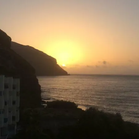 Beachfront In Paradise Apartment