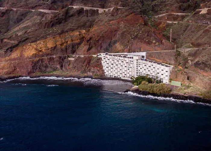 Beachfront In Paradise *